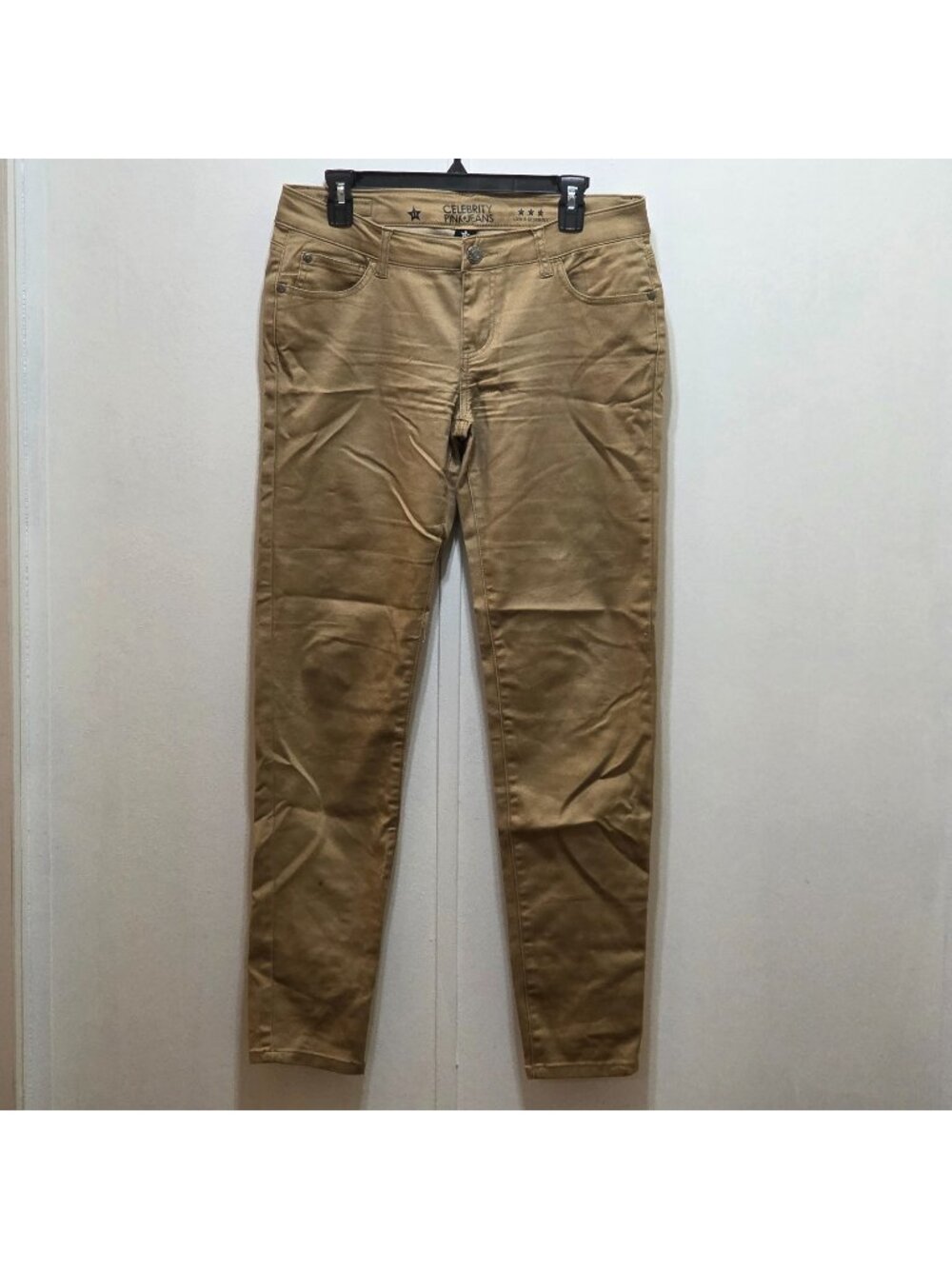 Celebrity Pink Jeans Low Rise Skinny Brown Juniors 11 Style#: CJ5820F57 Khaki